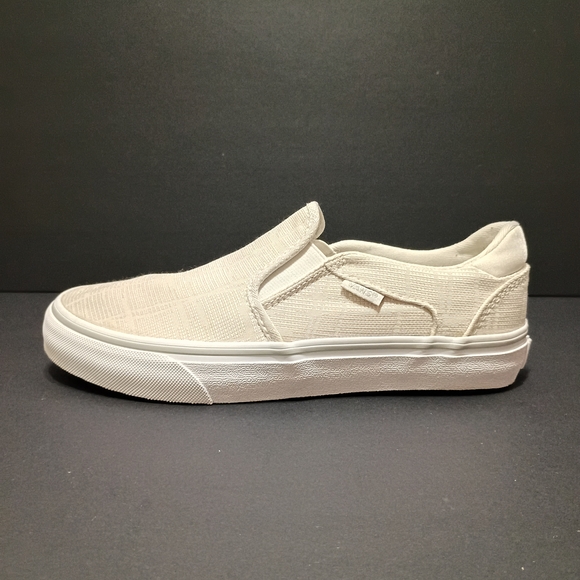 Vans Cream Classic Slip-on Deluxe Comfort Women's Shoes - Picture 3 of 11